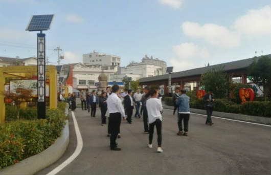 鐘登華率調(diào)研組在赫章縣調(diào)研教育脫貧攻堅工作